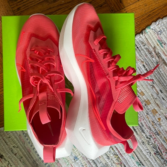 Nike Running Shoes - Picture 1 of 4